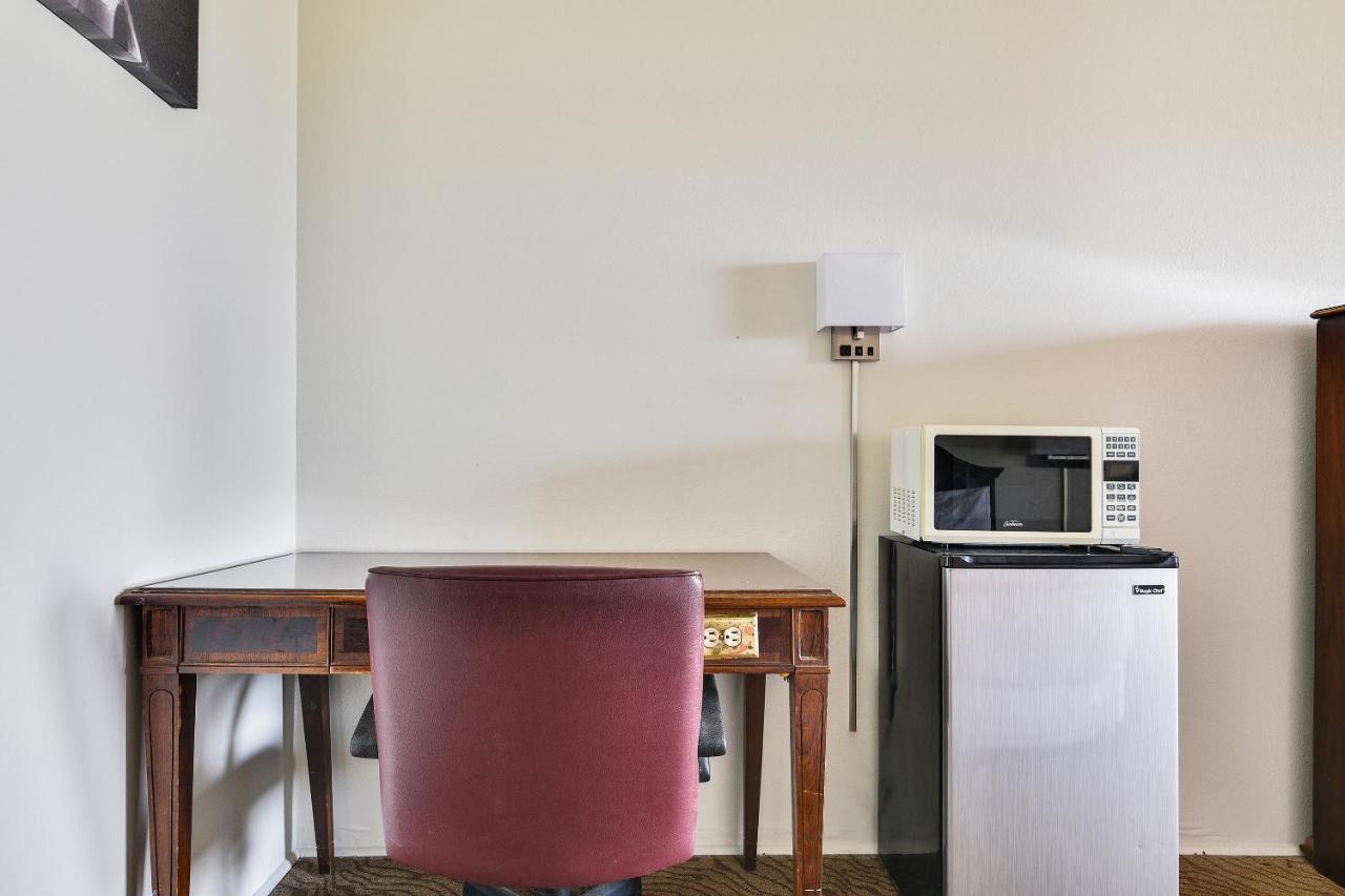 Americas Best Value Inn Lockhart Tx Luaran gambar